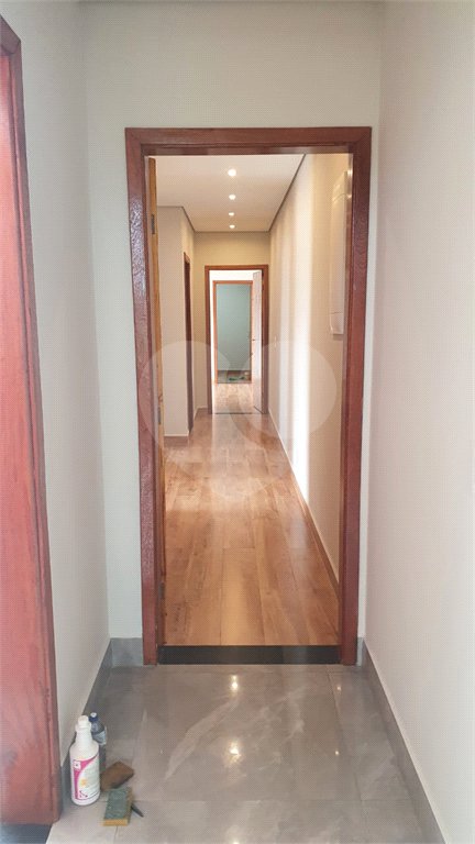 Casa à venda com 3 quartos, sendo 1 suíte, no condomínio Residencial Evidências, Indaiatuba - SP