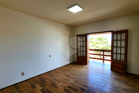 Sobrado à venda com 4 quartos, sendo 2 suítes, em Jardim Primavera, Araraquara, SP