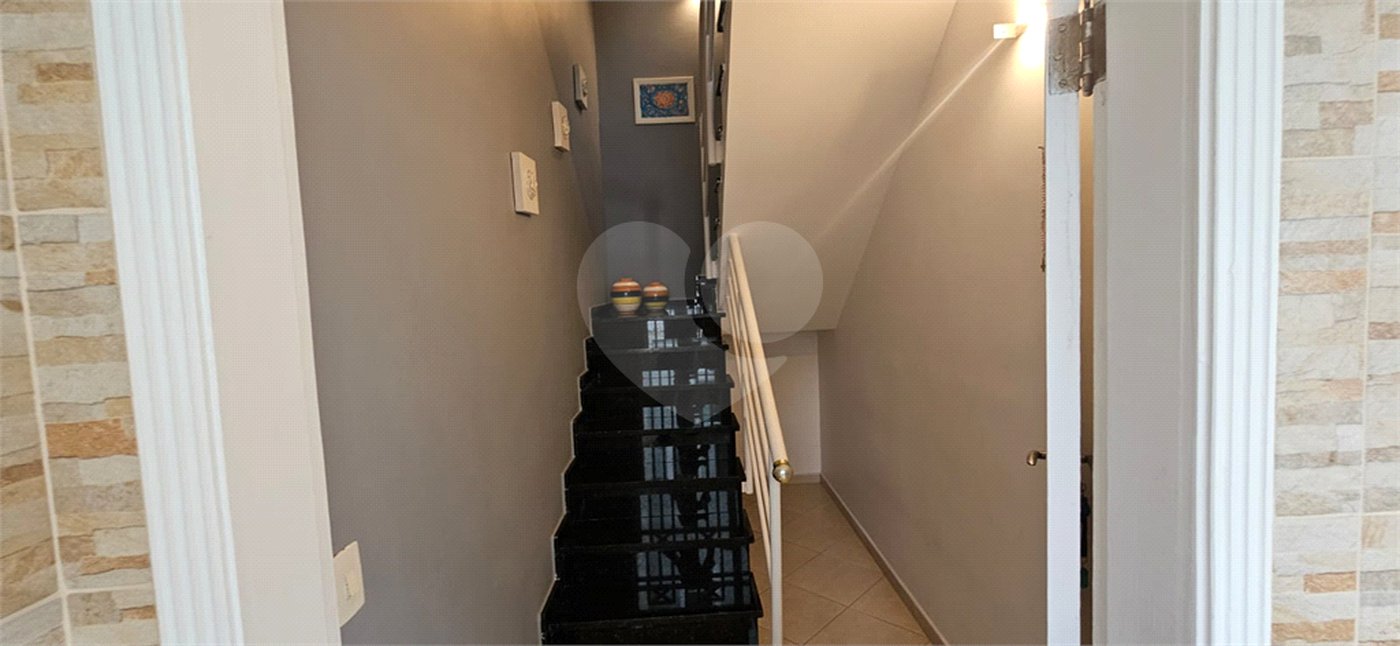 Casa à venda com 3 quartos, sendo 1 suíte, no condomínio Res Santa Inês, São Paulo - SP