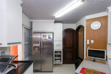 Casa Térrea à venda com 3 quartos, sendo 2 suítes,  em Brooklin Paulista, São Paulo, SP