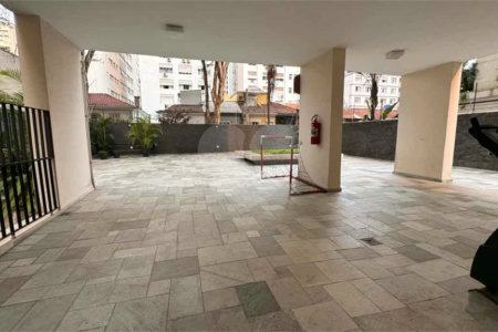 Apartamento à venda com 3 quartos, sendo 1 suíte, em Cerqueira César, São Paulo, SP