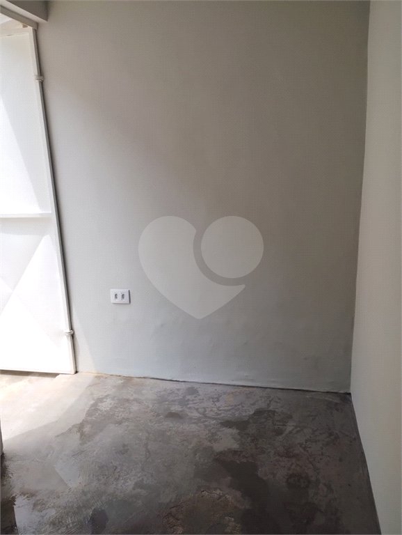 Casa Térrea à venda com 1 quarto em Vila Nivi, São Paulo, SP