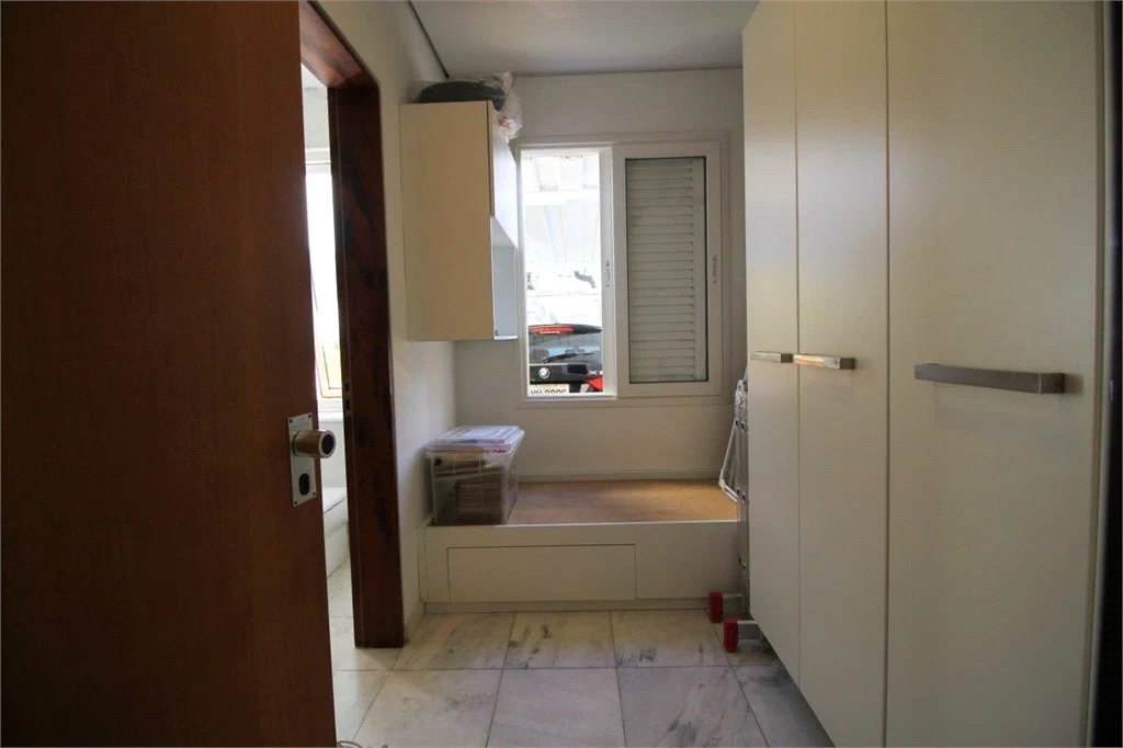 Casa à venda ou para alugar com 5 quartos, sendo 3 suítes, em Vila Madalena, São Paulo, SP