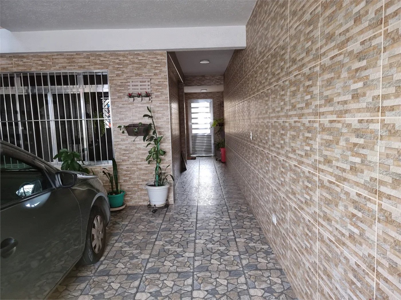 Sobrado à venda com 3 quartos, sendo 1 suíte,  em Jardim Campo Limpo, São Paulo, SP