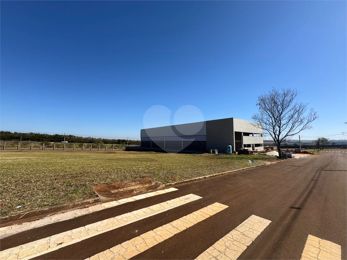 Terreno Comercial á venda em Parque tecnológico Damha II, em São Carlos.