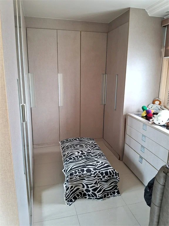 Casa à venda com 4 quartos, sendo 2 suítes, em Vila Indiana, São Paulo, SP