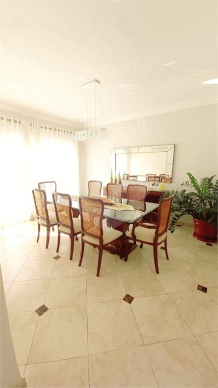 Casa à venda com 3 suítes no condomínio Residencial Parque Arco-íris, Atibaia - SP