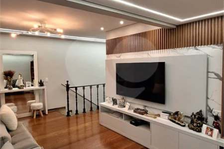 Casa à venda com 3 quartos, sendo 2 suítes, em Vila Medeiros, São Paulo, SP