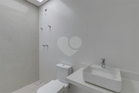 Casa à venda com 4 suítes no condomínio Garda, São Paulo - SP
