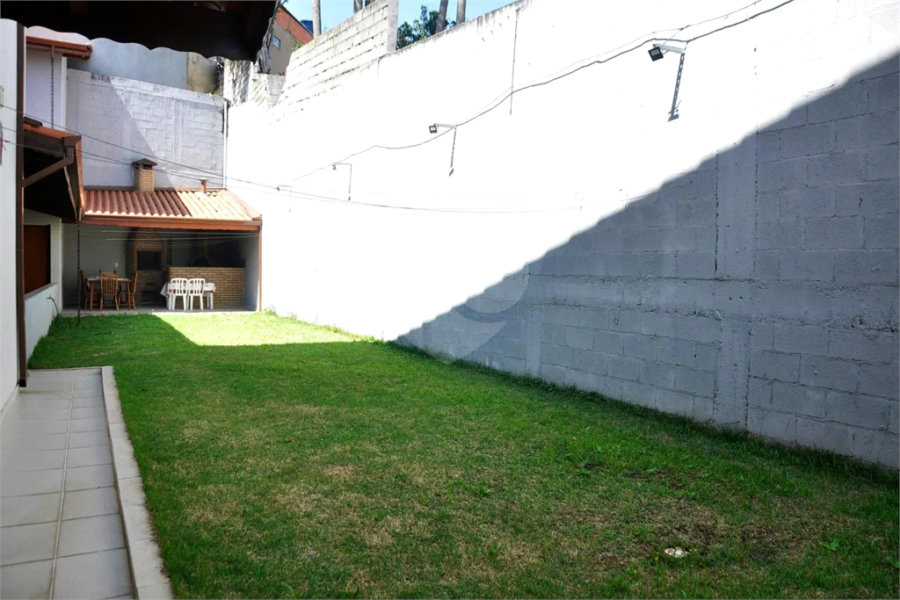 Sobrado à venda com 3 quartos, sendo 1 suíte, em Jaraguá, São Paulo, SP