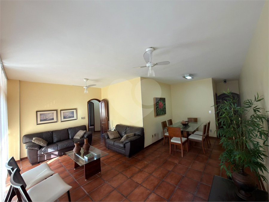 Apartamento à venda com 3 quartos, sendo 1 suíte, em Vila Nova, Cabo Frio, RJ