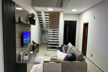 Casa à venda com 3 quartos, sendo 1 suíte, no condomínio Horto Florestal Villagio, Sorocaba - SP