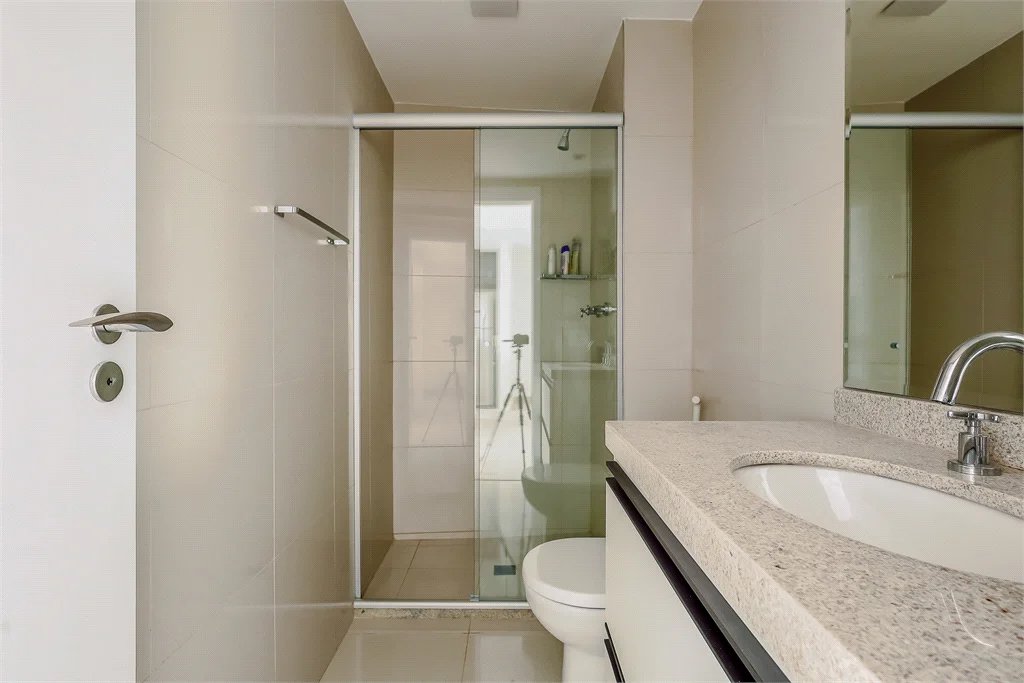Apartamento à venda ou para alugar com 1 quarto em Vila Gertrudes, São Paulo, SP