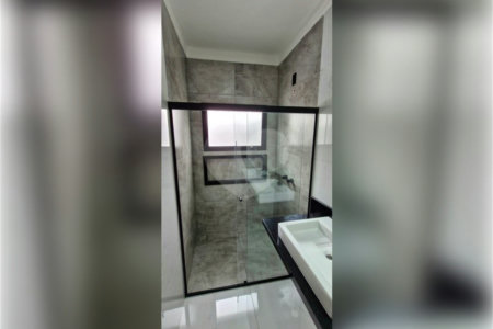 Casa à venda com 3 quartos, sendo 1 suíte, no condomínio Horto Florestal Villagio, Sorocaba - SP
