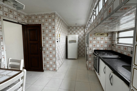 Casa dos Sonhos no Canal 6 – Piscina, Privacidade e 450m² de Terreno