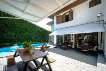 Casa à venda com 5 quartos, sendo 2 suítes, em Jardim Everest, São Paulo, SP