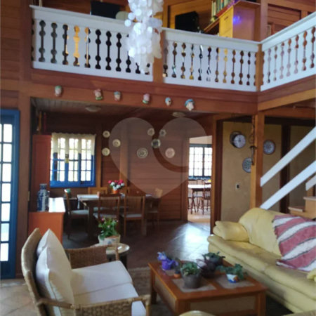 Casa à venda com 7 quartos, sendo 3 suítes, em Fazenda Marajoara, Campo Limpo Paulista, SP