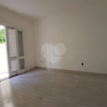 Casa à venda com 4 quartos, sendo 2 suítes, no condomínio Flamboyant, Atibaia - SP