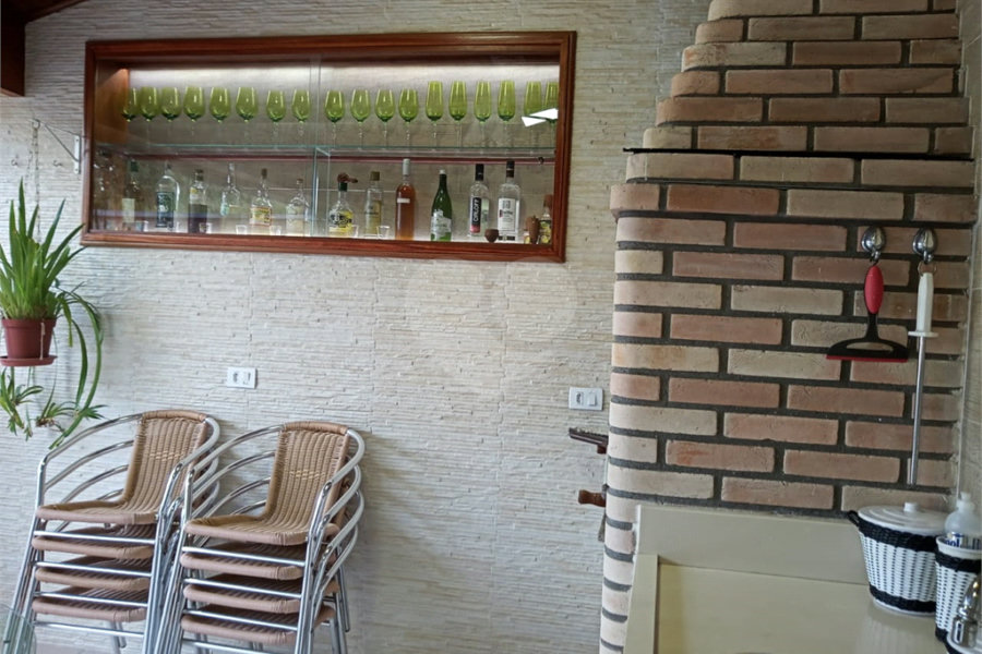 Sobrado à venda com 3 suítes em Vila Mazzei, São Paulo, SP