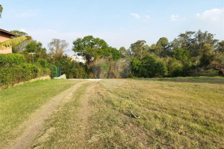 Terreno à venda no condomínio Haras São Luiz, Salto - SP