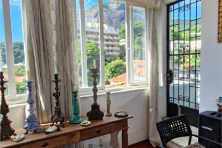 Casa à venda com 7 quartos, sendo 1 suíte, em Cosme Velho, Rio de Janeiro, RJ