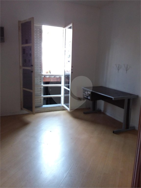 Sobrado à venda com 3 quartos em Moema, São Paulo, SP