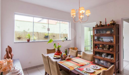 Sobrado à venda com 3 quartos, sendo 1 suíte, em Brooklin, São Paulo, SP