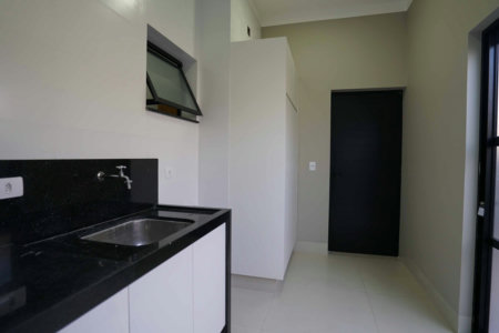 Casa à venda com 4 suítes no condomínio Gramado Park Residencial, Álvares Machado - SP