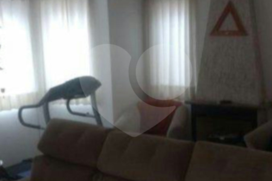 Sobrado à venda com 3 suítes em Santana, São Paulo, SP