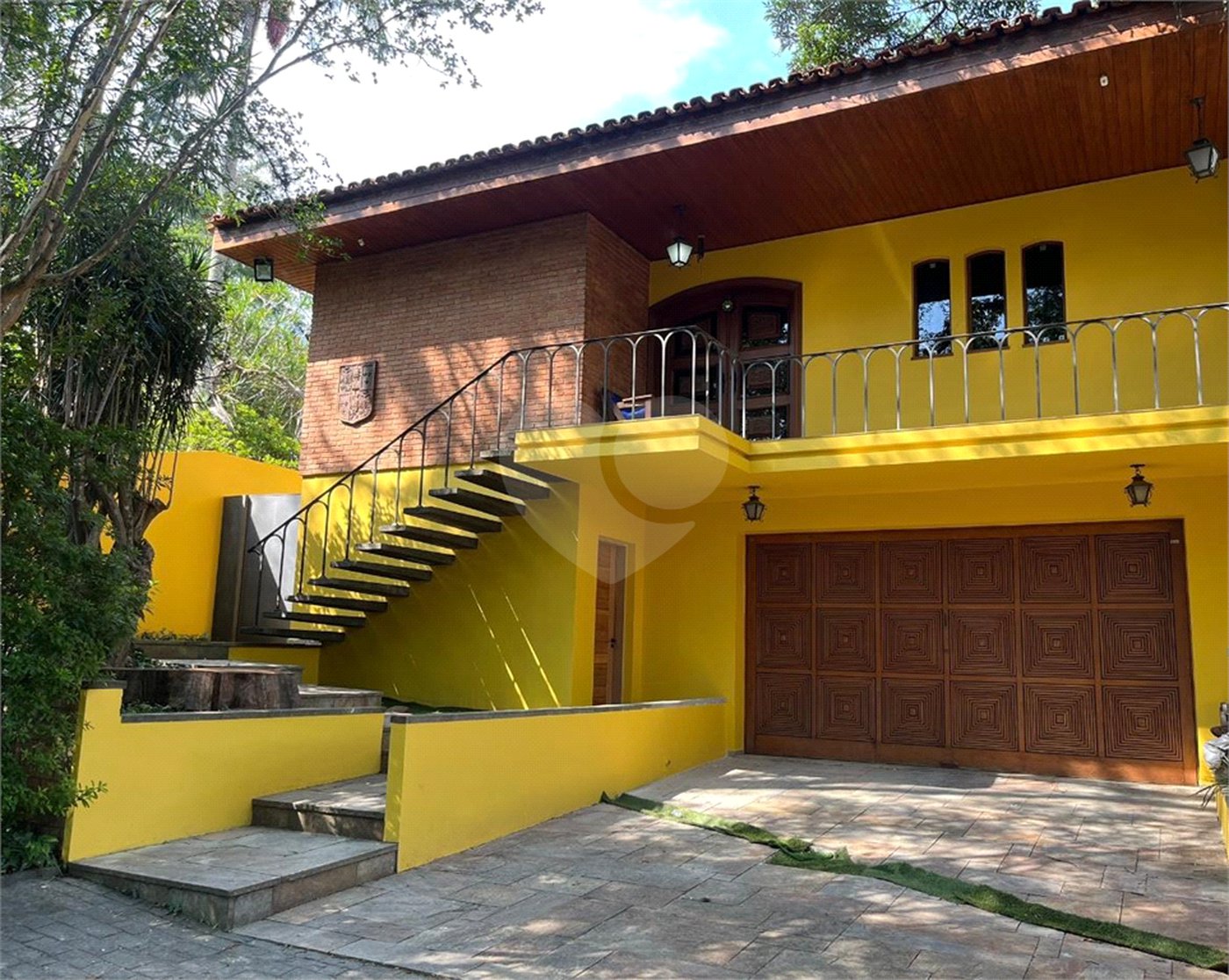 Sobrado à venda ou para alugar com 8 quartos, sendo 4 suítes, em Jardim Marajoara, São Paulo, SP
