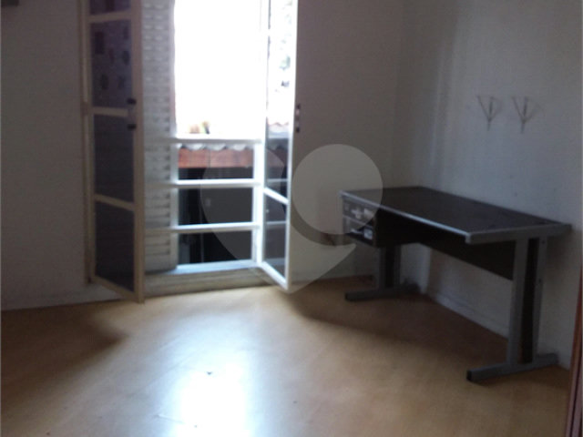Sobrado à venda com 3 quartos em Moema, São Paulo, SP