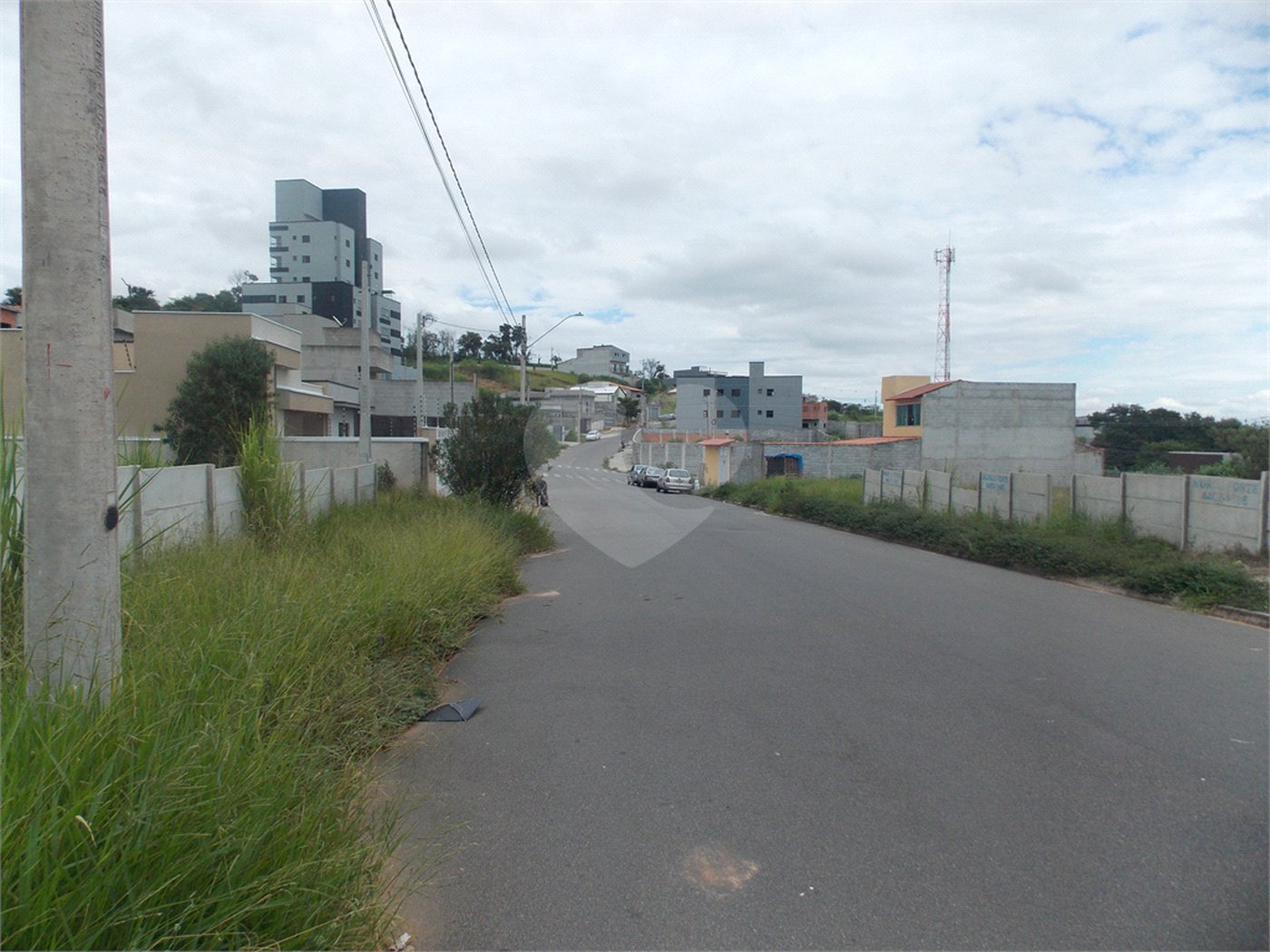 Terreno à venda em Residencial Jardins da Catalunha, Atibaia, SP
