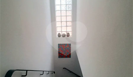 Sobrado à venda com 3 quartos em Sumaré, São Paulo, SP
