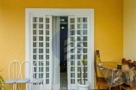 Sobrado à venda ou para alugar com 3 quartos, sendo 1 suíte, em Jaguaré, São Paulo - SP