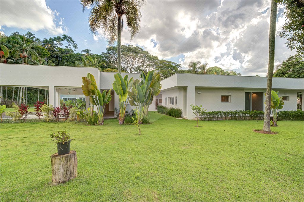 Casa à venda ou para alugar com 4 suítes no condomínio Chácara Flora, São Paulo - SP