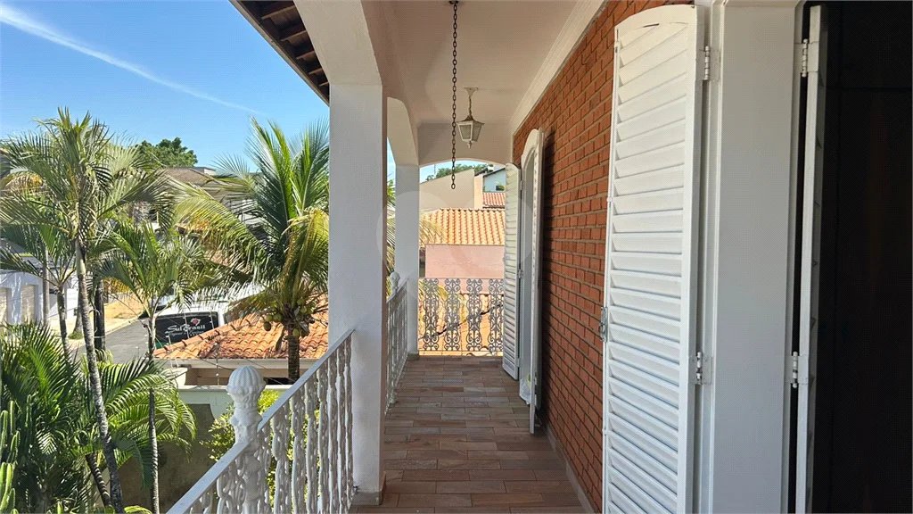 Venda Casa com 4 Dormitórios no Parque Santa Cecília
