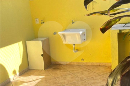 Sobrado à venda com 2 quartos no condomínio Refugio Canta Galo, Cotia - SP