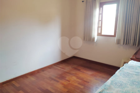 Sobrado à venda com 4 quartos, sendo 2 suítes, em Jardim Prudência, São Paulo, SP