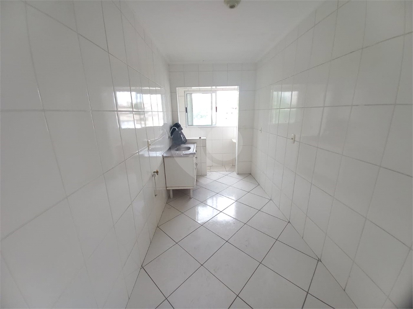 Apartamento à venda com 1 quarto em Vila Haro, Sorocaba, SP