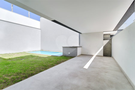 Casa à venda com 4 suítes no condomínio Edifício Jade, São Paulo - SP