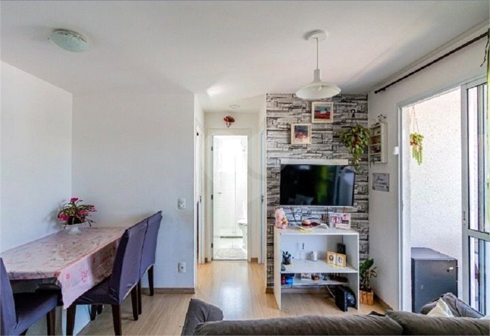 Apartamento à venda com 2 quartos em Parque Industrial Tomas Edson, São Paulo, SP