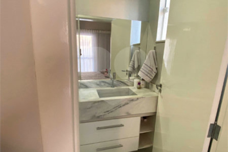 Casa à venda com 3 suítes no condomínio Campos do Conde I, Paulínia - SP