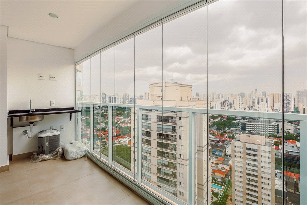 Apartamento à venda ou para alugar com 1 quarto em Vila Gertrudes, São Paulo, SP