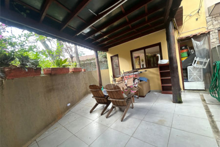 Casa de Vila à venda com 5 quartos, sendo 3 suítes,  em Jardim Hípico, São Paulo, SP