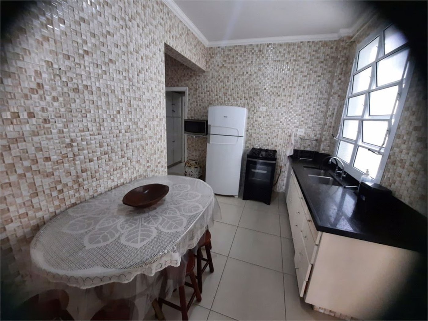 Apartamento com 4 dormitórios à venda, 122 m² por R$ 850.000,00 - Pitangueiras - Guarujá/SP