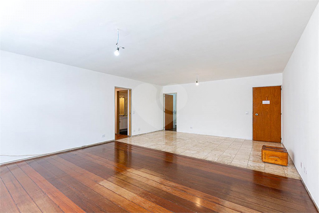 Apartamento à venda ou para alugar com 3 quartos, sendo 1 suíte, em Itaim Bibi, São Paulo, SP