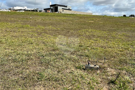 Terreno à venda no condomínio Up Residencial, Votorantim - SP