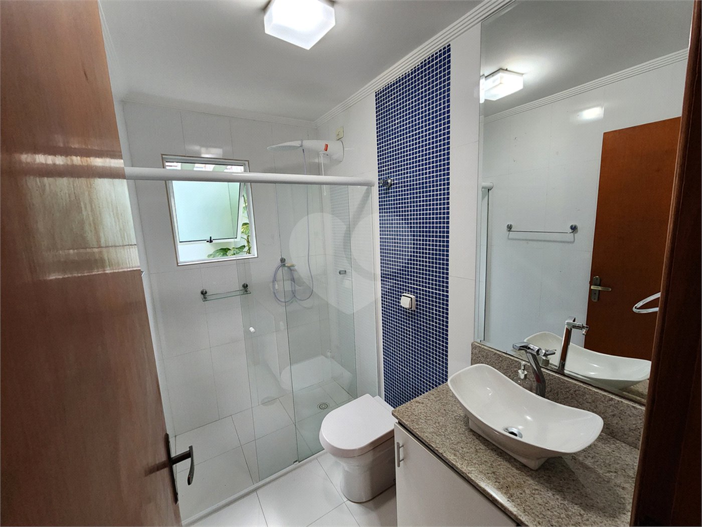 Casa à venda com 4 quartos, sendo 3 suítes,  em Vila Rosália, Guarulhos, SP