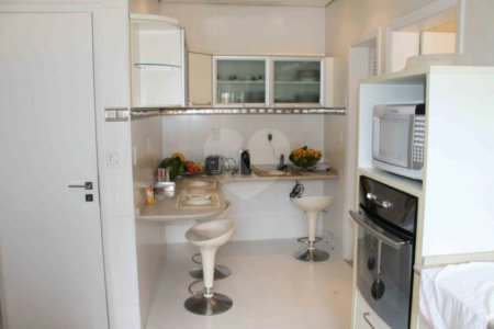 Casa Térrea à venda ou para alugar com 3 suítes em Brooklin Velho, São Paulo, SP