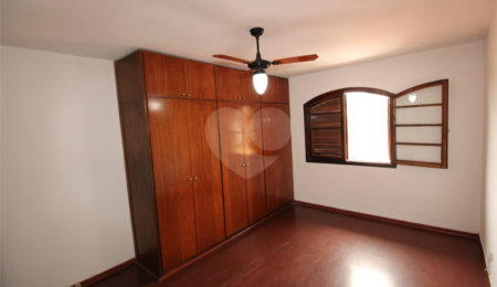 Sobrado à venda com 3 quartos, sendo 1 suíte,  em Vila Nova Mazzei, São Paulo, SP